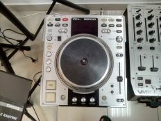 DJ CD-проигрыватель Denon DN-S3500