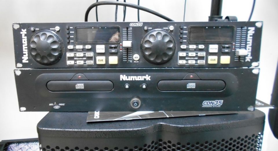 DJ-проигрыватель Numark CDN-35 бу