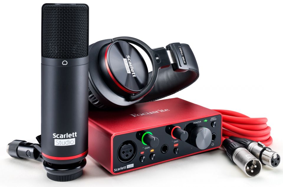 Студийный комплект FOCUSRITE SCARLETT SOLO STUDIO 3RD GEN